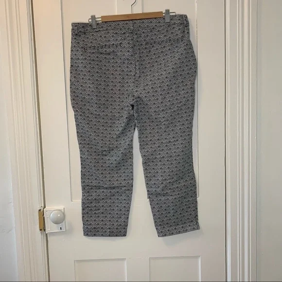 Patterned Skinny Pants - Picture 4 of 4